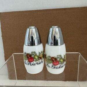 Vintage Gemco spice of life salt and pepper shakers goes W/Corningware